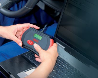 AEG OBD II DiagnosegerÃ€t OL 8000