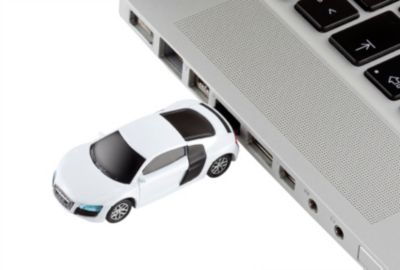 GENIE USB Stick AUDI R8 (4GB)