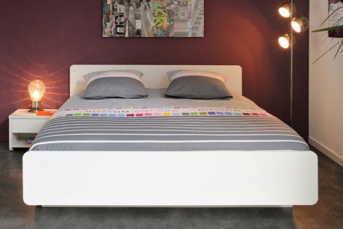 Bett Cool 2 inkl. Nachtkommode, 140 x 200 cm