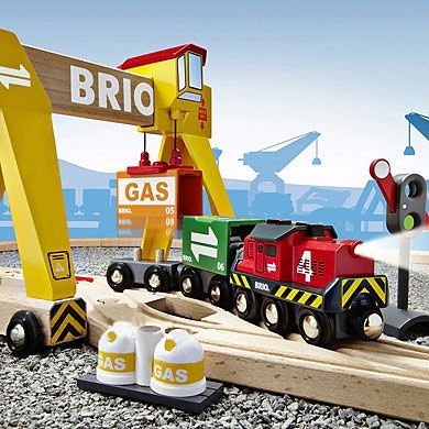 BRIO Bahn Set Kran mit Frachten