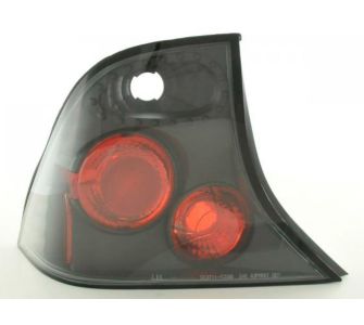 FK-Automotive R&uuml;ckleuchten Set Heckleuchten Ford Focus Stufenheck2001- 4trg. USA Version schwarz